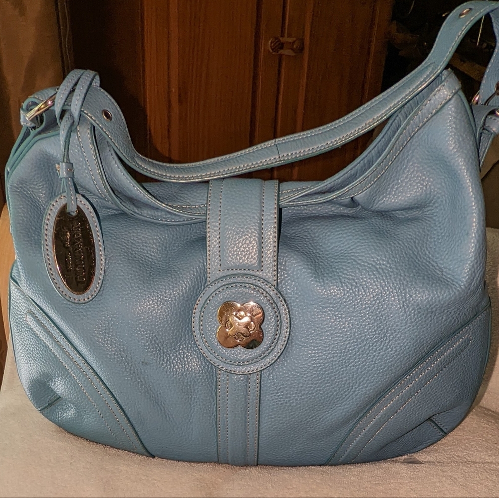 Maxximum sky blue pebbled leather large bag.